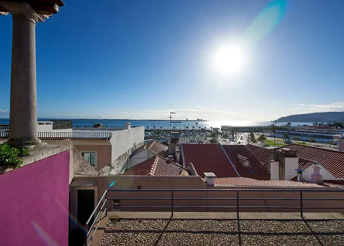 Renovated House Near Beaches, By Timecooler