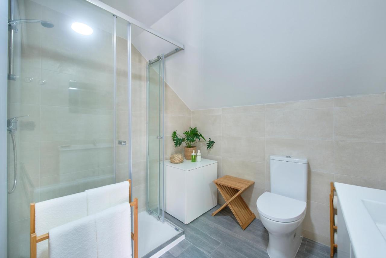 Renovated House Near Beaches, By Timecooler Holiday home Setubal